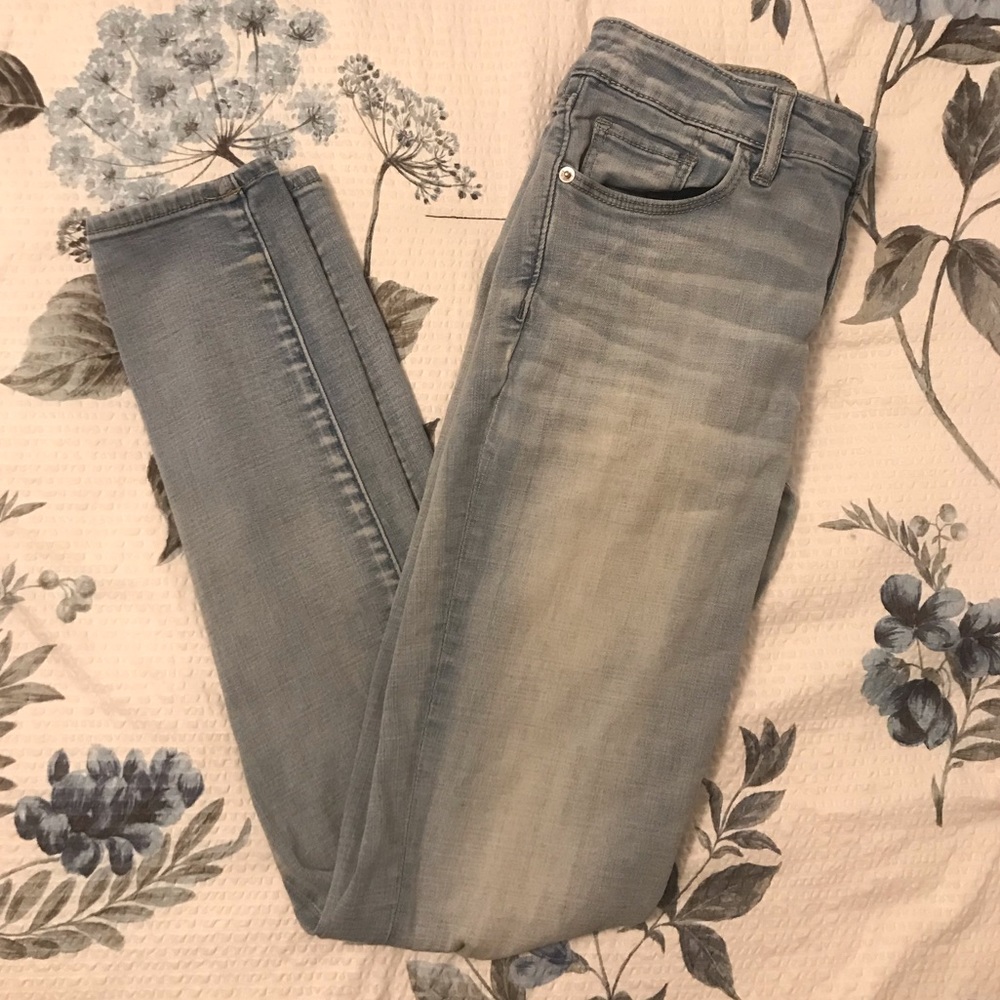Light Wash Ripped Abercrombie Jeans